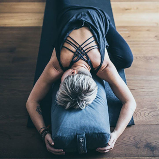 Bild på YinYoga - Varberg - Mån 17:30 - 19 - start v35. FULLBOKAD!